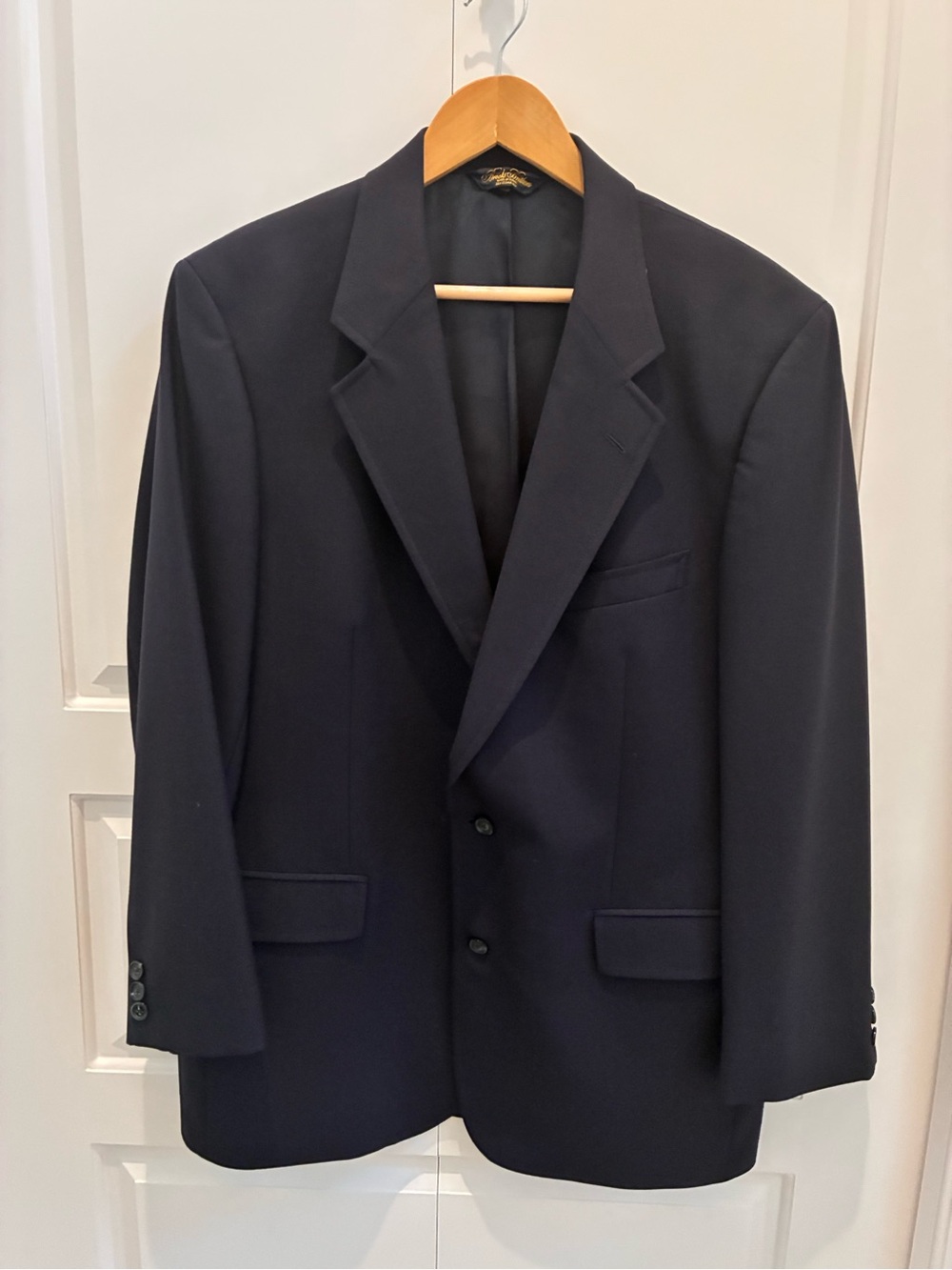 Brooks Brothers Men's Classic Navy Blazer - Tailored Two-Button Jacket-41R